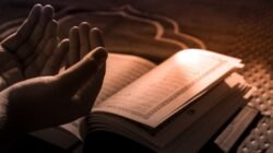 Keutamaan Membaca Surat Al Mulk